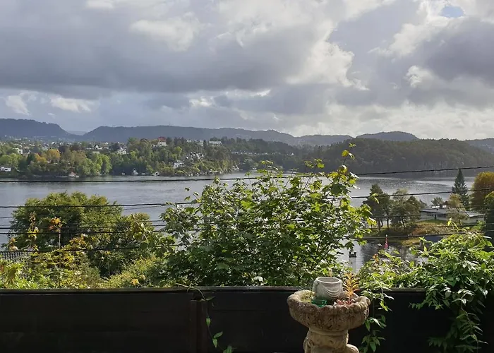 Lovely Big Unit With A Fantastic View 베르겐