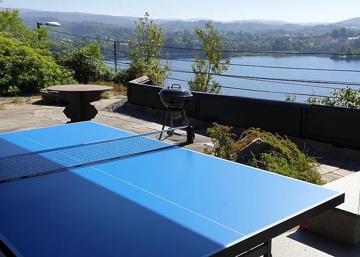 Lovely Big Unit With A Fantastic View برغن